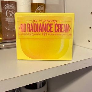 sol de janeiro (rio radiance lotion)